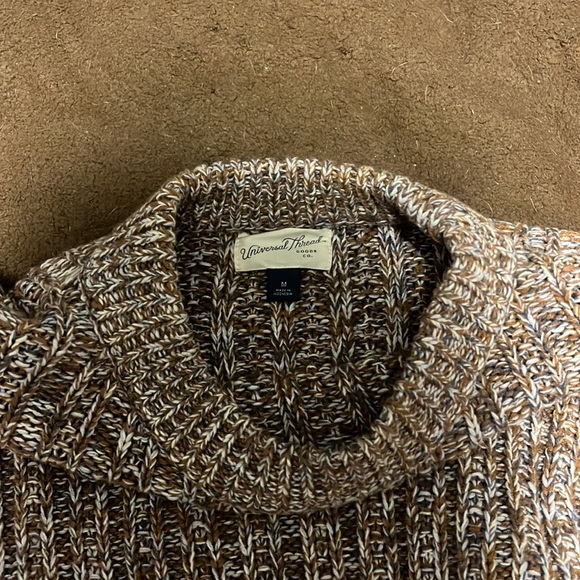 Universal Thread Sweater - Picture 3 of 3